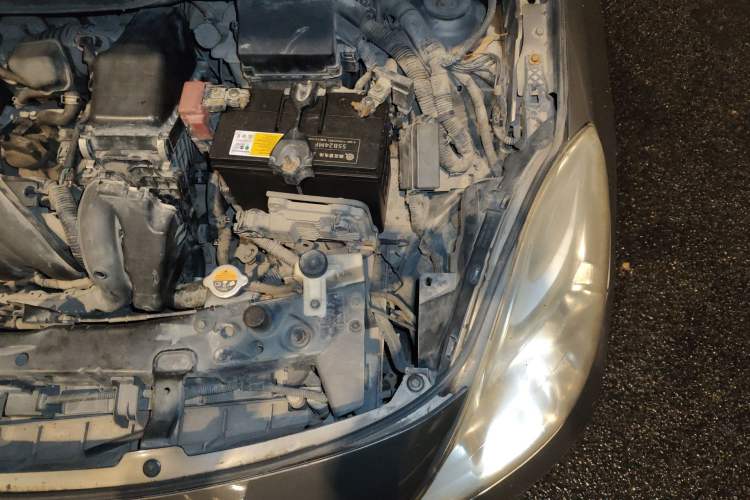 Used Nissan Sunny 2011 1.5XE CVT Comfort Edition Engine Bay Left