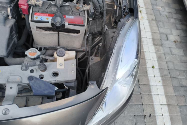 Used Nissan Sunny 2011 1.5XL Manual Deluxe Edition Engine Bay Left