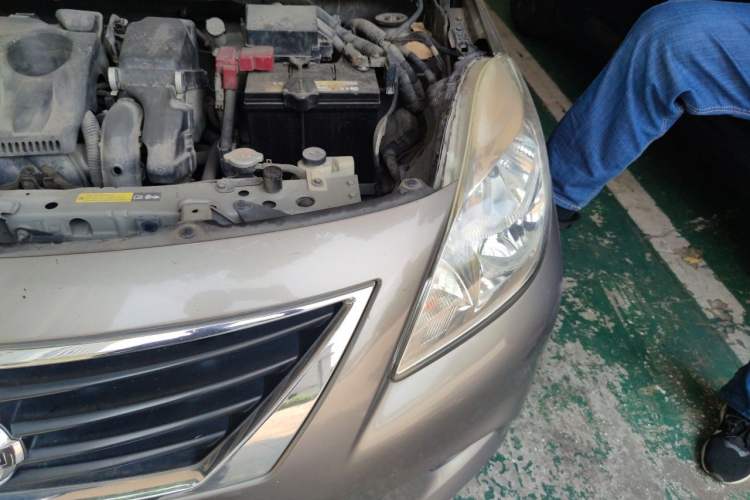 Used Nissan Sunny 2011 1.5XL Manual Deluxe Edition Engine Bay Left