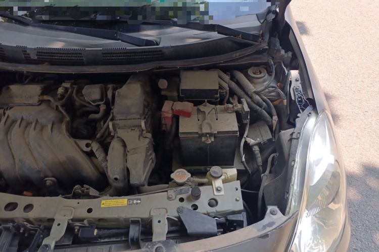 Used Nissan Sunny 2011 1.5XE Manual Comfort Edition Engine Bay Left