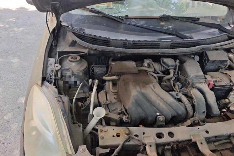 Used Nissan Sunny 2011 1.5XE CVT Comfort Edition Engine Bay Right