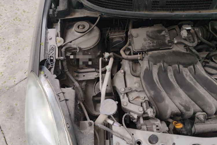 Used Nissan Sunny 2011 1.5XE CVT Comfort Edition Engine Bay Right