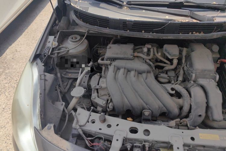 Used Nissan Sunny 2011 1.5XE Manual Comfort Edition Engine Bay Right
