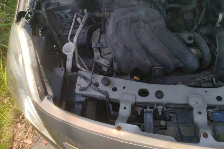 Used Nissan Sunny 2011 1.5XE CVT Comfort Edition Engine Bay Right