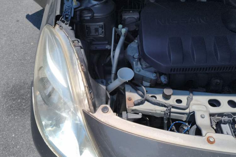 Used Nissan Sunny 2011 1.5XL CVT Luxury Edition Engine Bay Right
