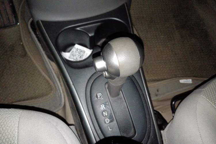 Used Nissan Sunny 2011 1.5XL CVT Luxury Edition Gear Lever