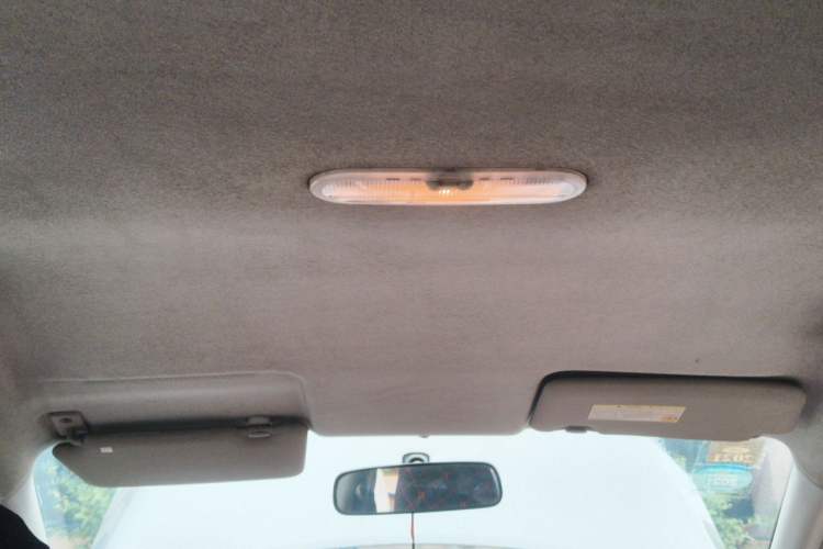 Used Nissan Sunny 2011 1.5XE Manual Comfort Edition Headliner