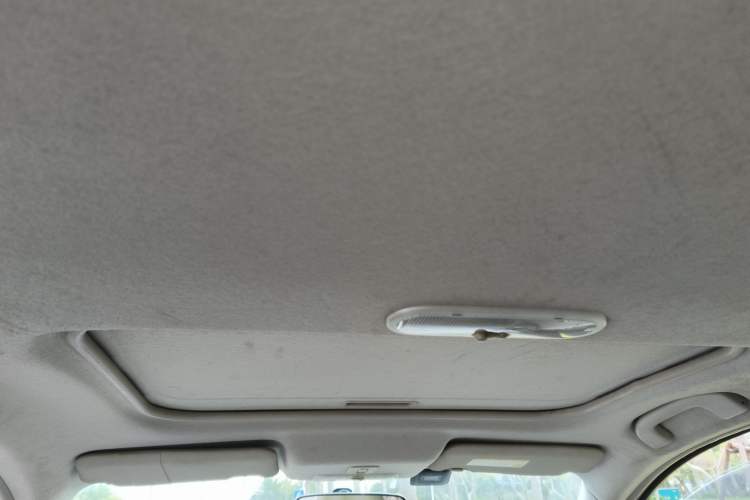 Used Nissan Sunny 2011 1.5XV CVT Deluxe Edition Headliner