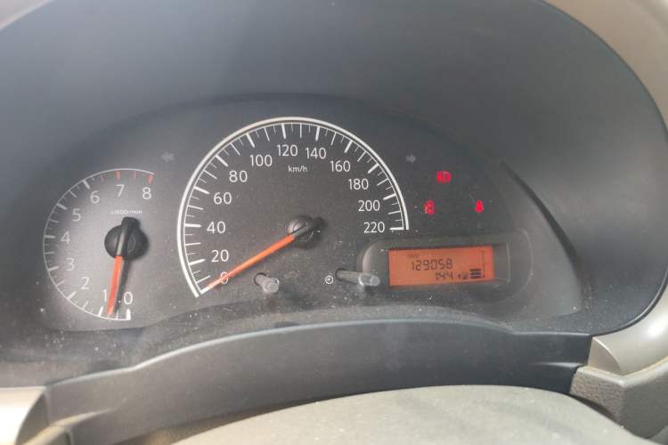 Used Nissan Sunny 2011 1.5XE Manual Comfort Edition Instrument Cluster