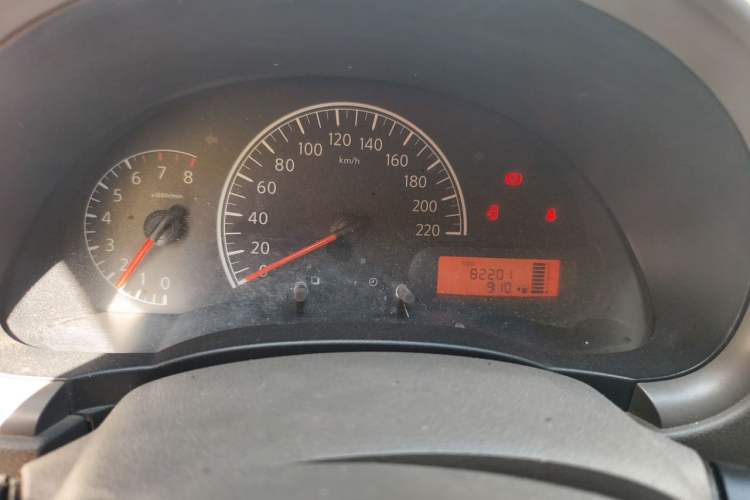 Used Nissan Sunny 2011 1.5XE Manual Comfort Edition Instrument Cluster