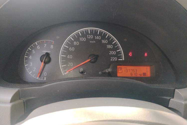 Used Nissan Sunny 2011 1.5XE CVT Comfort Edition Instrument Cluster