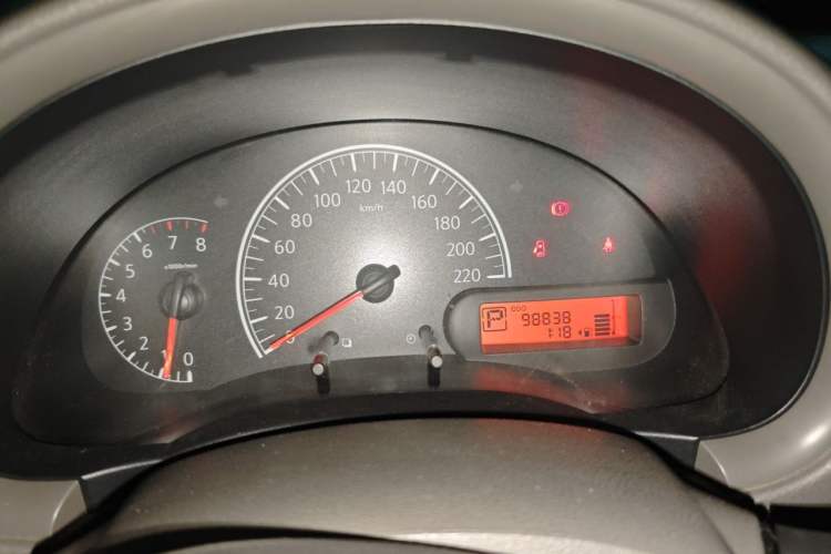 Used Nissan Sunny 2011 1.5XE CVT Comfort Edition Instrument Cluster