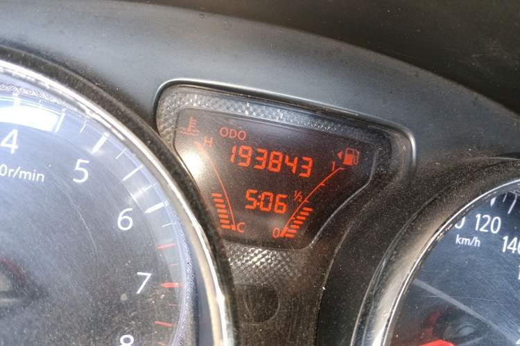 Used Nissan Sunny 2011 1.5XL Manual Deluxe Edition Odometer Close Up