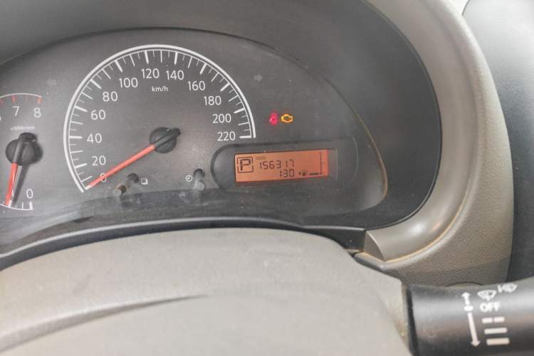 Used Nissan Sunny 2011 1.5XE CVT Comfort Edition Odometer Close Up