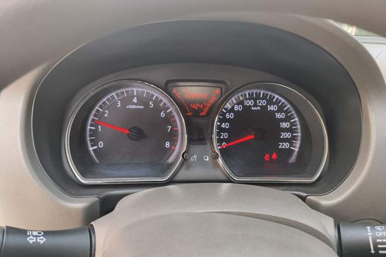 Used Nissan Sunny 2011 1.5XL Manual Deluxe Edition Odometer Close Up