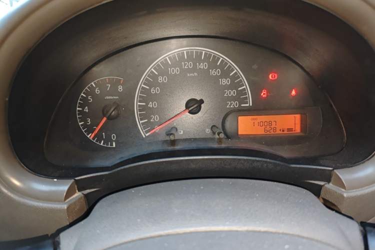 Used Nissan Sunny 2011 1.5XE Manual Comfort Edition Odometer Close Up
