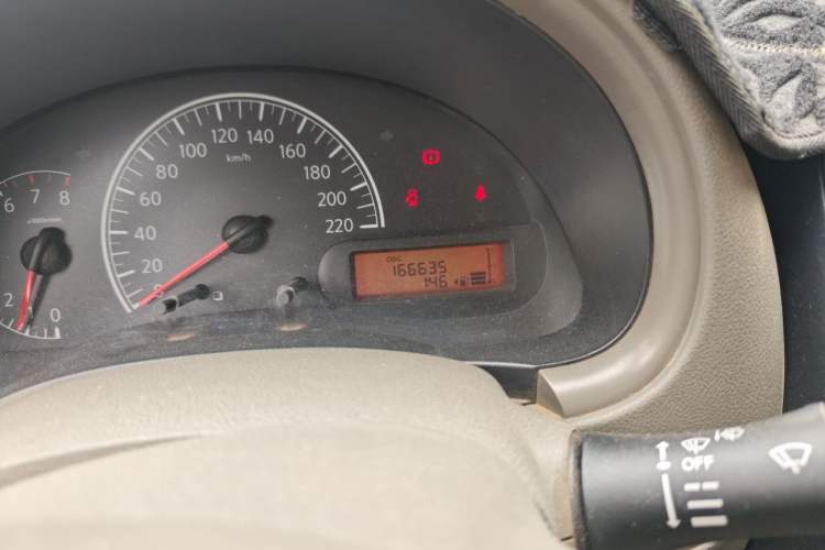 Used Nissan Sunny 2011 1.5XE Manual Comfort Edition Odometer Close Up