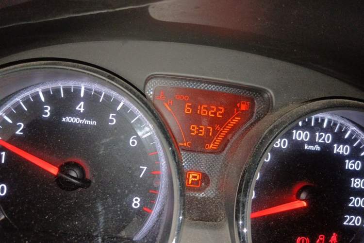 Used Nissan Sunny 2011 1.5XL CVT Luxury Edition Odometer Close Up