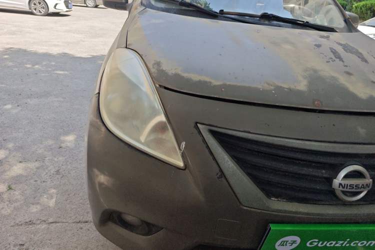 Used Nissan Sunny 2011 1.5XE CVT Comfort Edition Right Front Headlight
