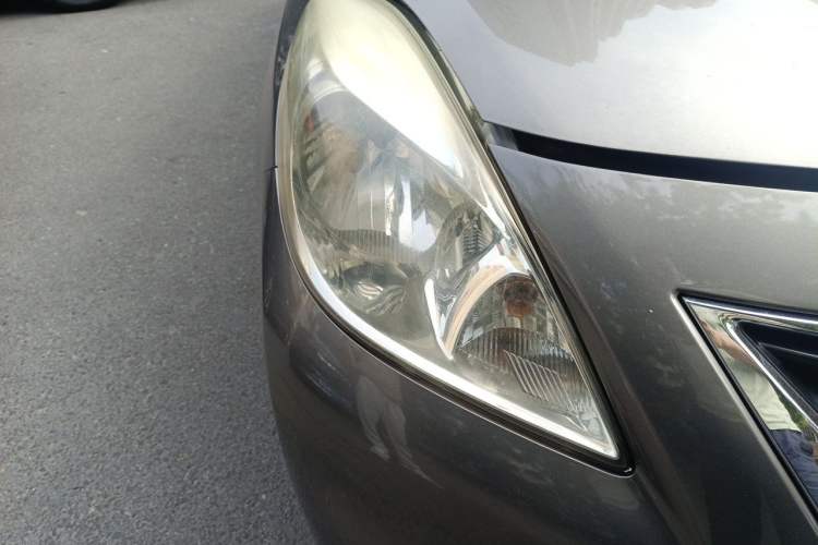 Used Nissan Sunny 2011 1.5XL CVT Luxury Edition Right Front Headlight