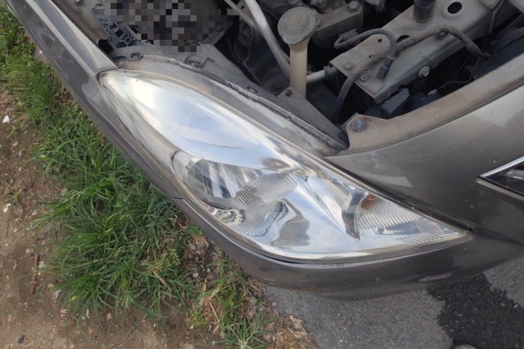 Used Nissan Sunny 2011 1.5XE CVT Comfort Edition Right Front Headlight