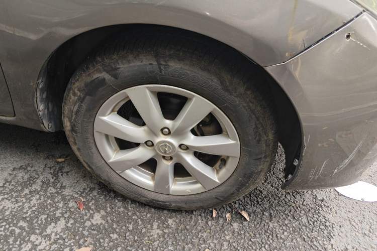 Used Nissan Sunny 2011 1.5XL CVT Luxury Edition Right Front Wheel Hub