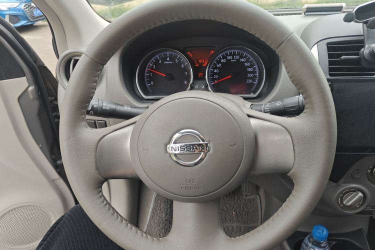 Used Nissan Sunny 2011 1.5XL CVT Luxury Edition Steering Wheel