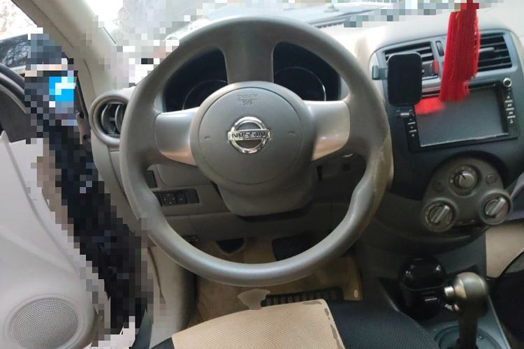 Used Nissan Sunny 2011 1.5XL CVT Luxury Edition Steering Wheel