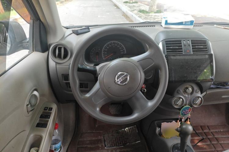 Used Nissan Sunny 2011 1.5XE CVT Comfort Edition Steering Wheel