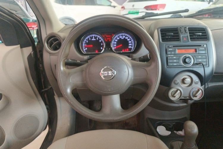 Used Nissan Sunny 2011 1.5XL Manual Deluxe Edition Steering Wheel