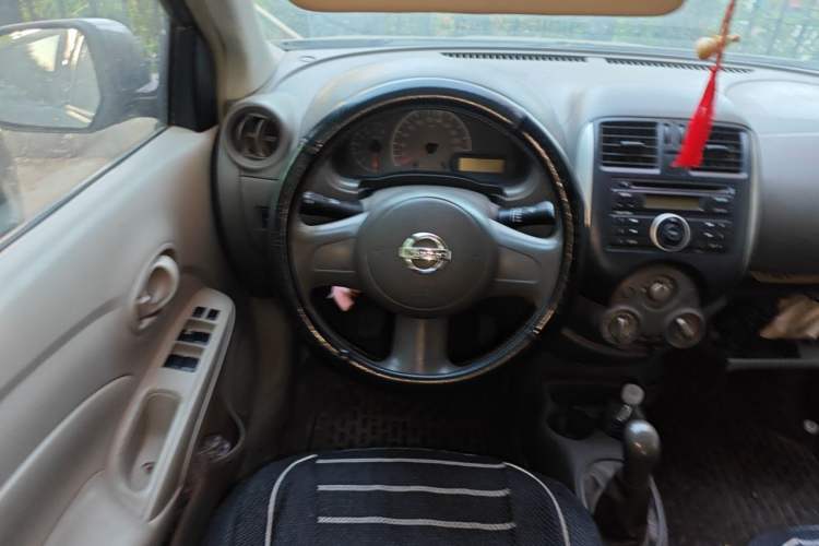 Used Nissan Sunny 2011 1.5XE Manual Comfort Edition Steering Wheel