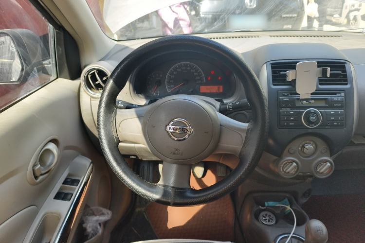 Used Nissan Sunny 2011 1.5XE Manual Comfort Edition Steering Wheel