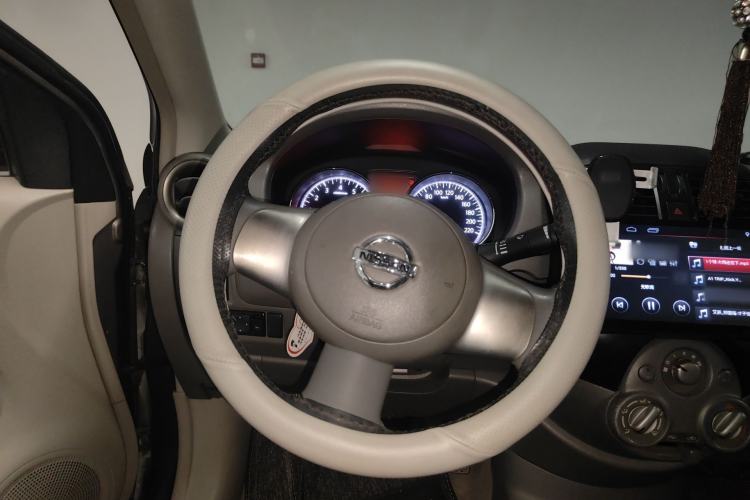 Used Nissan Sunny 2011 1.5XL CVT Luxury Edition Steering Wheel