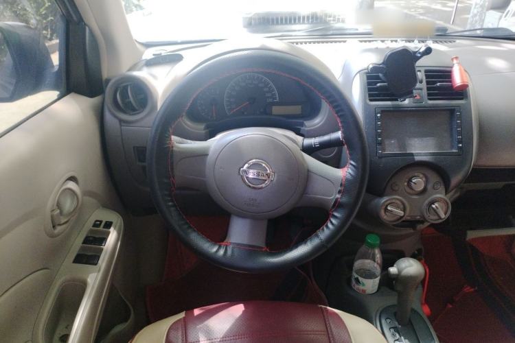 Used Nissan Sunny 2011 1.5XE CVT Comfort Edition Steering Wheel