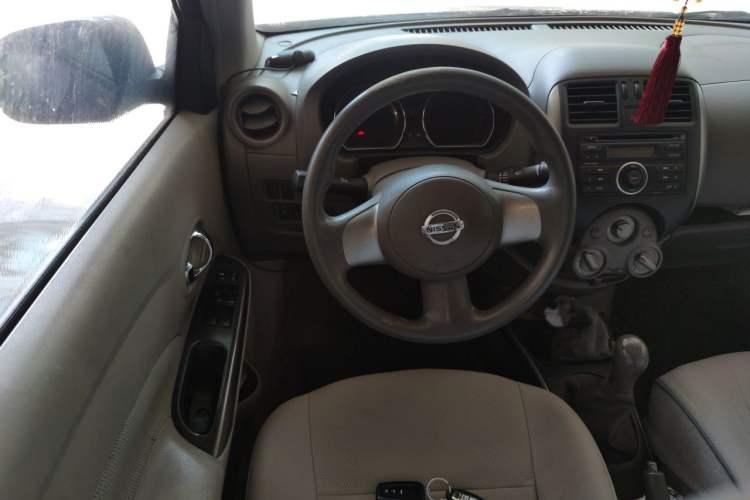 Used Nissan Sunny 2011 1.5XL Manual Deluxe Edition Steering Wheel