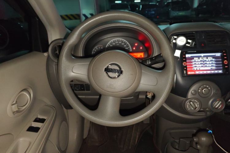Used Nissan Sunny 2011 1.5XE CVT Comfort Edition Steering Wheel