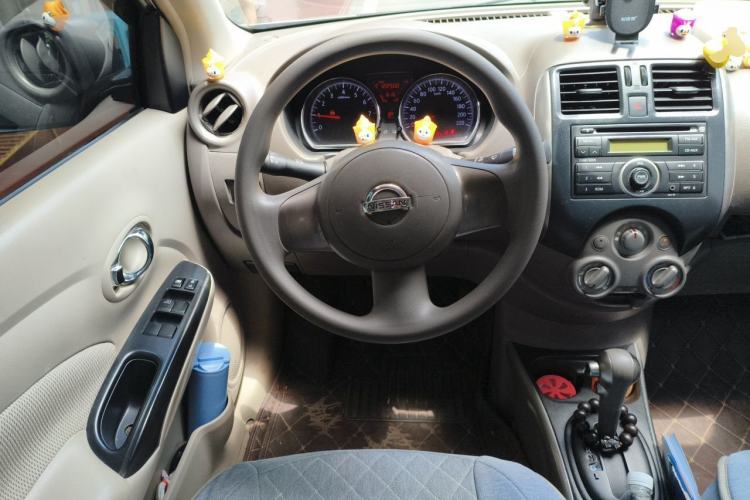 Used Nissan Sunny 2011 1.5XL CVT Luxury Edition Steering Wheel