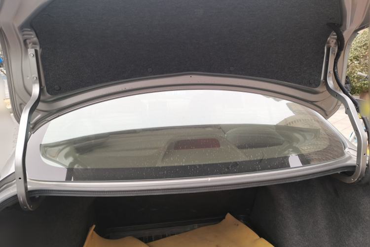 Used Nissan Sunny 2011 1.5XL Manual Deluxe Edition Trunk