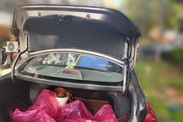 Used Nissan Sunny 2011 1.5XL Manual Deluxe Edition Trunk