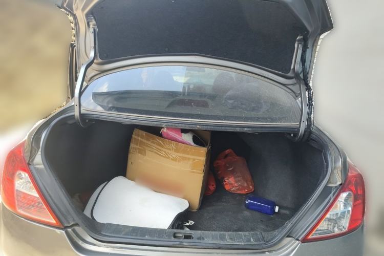 Used Nissan Sunny 2011 1.5XE Manual Comfort Edition Trunk