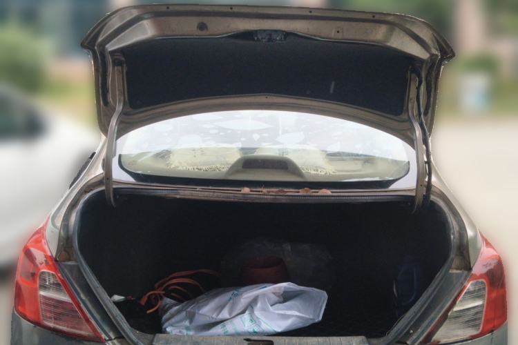 Used Nissan Sunny 2011 1.5XE Manual Comfort Edition Trunk