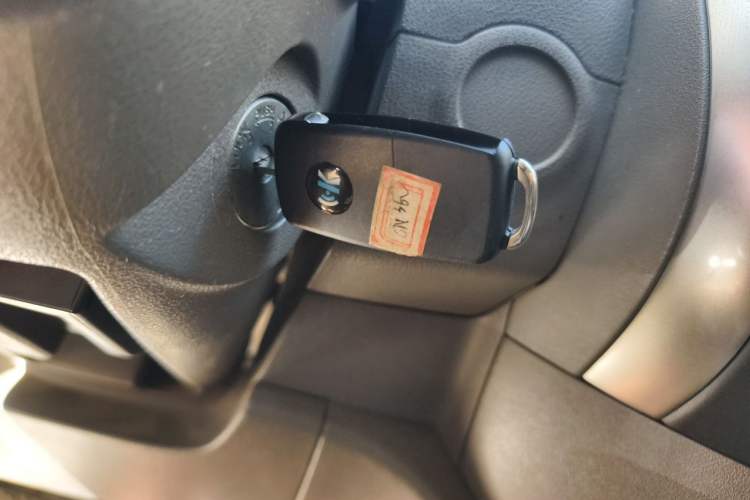 Used Nissan Sunny 2011 1.5XE Manual Comfort Edition Vehicle Key