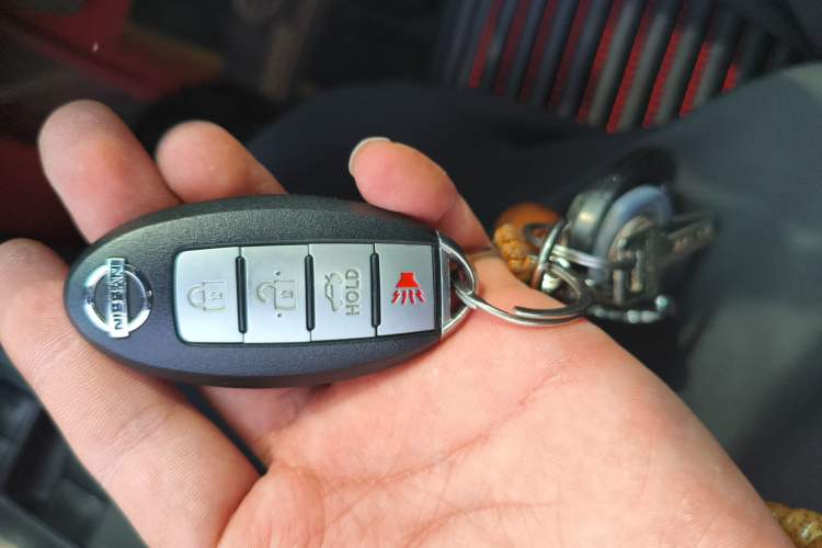 Used Nissan Sunny 2011 1.5XL Manual Deluxe Edition Vehicle Key