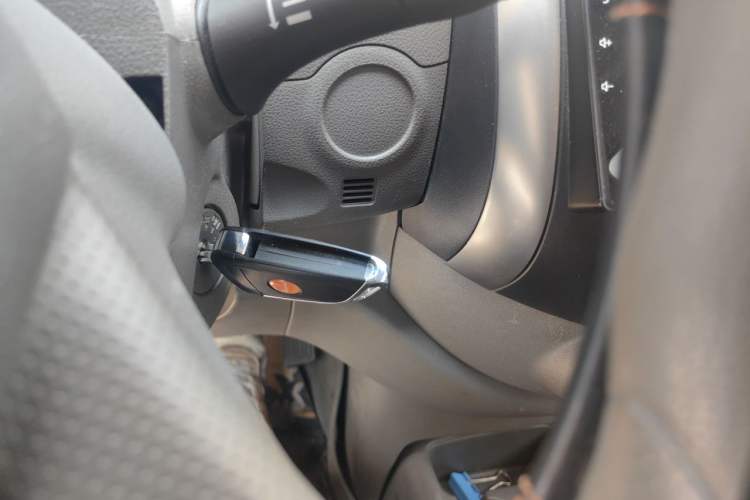 Used Nissan Sunny 2011 1.5XE Manual Comfort Edition Vehicle Key