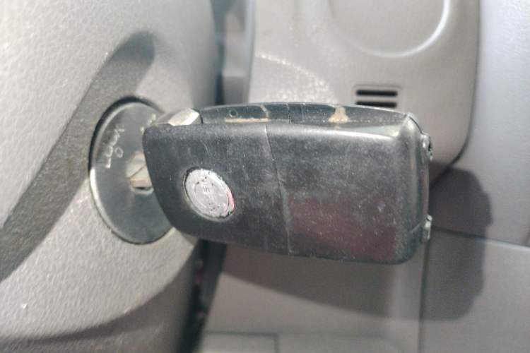 Used Nissan Sunny 2011 1.5XE CVT Comfort Edition Vehicle Key