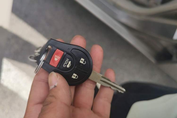 Used Nissan Sunny 2011 1.5XE CVT Comfort Edition Vehicle Key