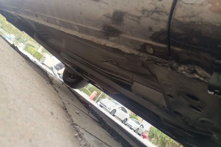 Used Nissan Sunny 2011 1.5XE Manual Comfort Edition Chassis Front Right