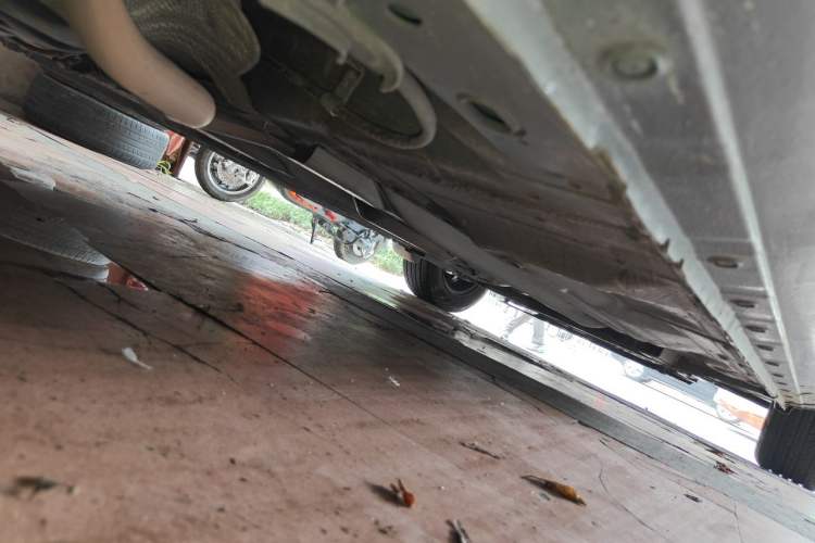Used Nissan Sunny 2011 1.5XE Manual Comfort Edition Chassis Rear Right