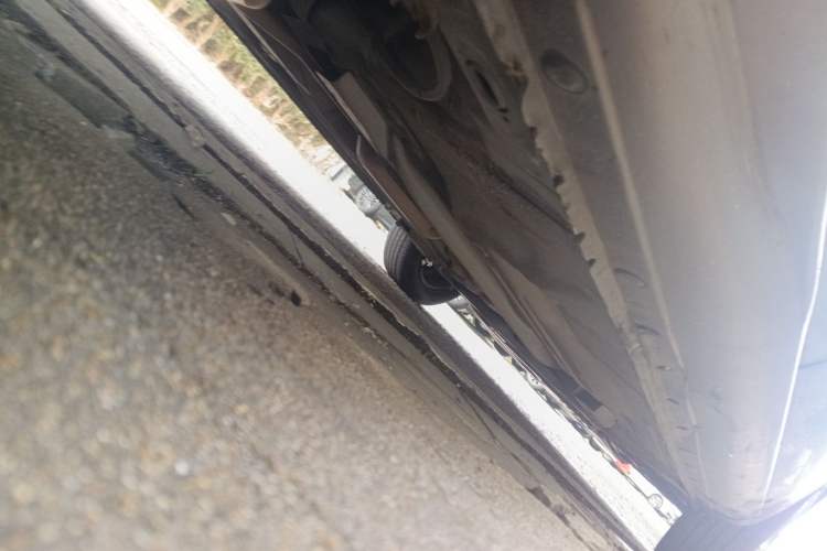 Used Nissan Sunny 2011 1.5XE Manual Comfort Edition Chassis Rear Right