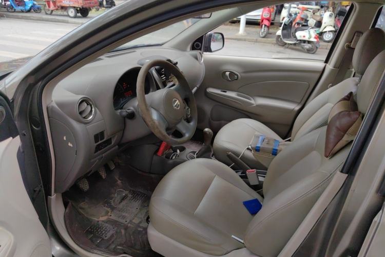 Used Nissan Sunny 2011 1.5XE Manual Comfort Edition Driver Seat